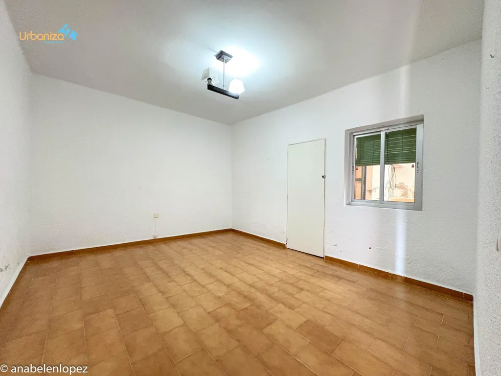 Toad - Ground Floor Flat with Patio in La Estación