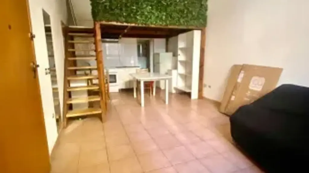 Séjour - Appartement 1 pièces à IT
