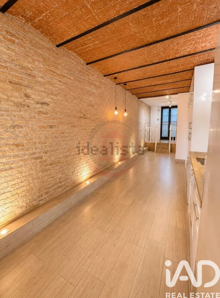 Kitchen - Reformed Flat with Terrace in Poble Sec, Barcelona