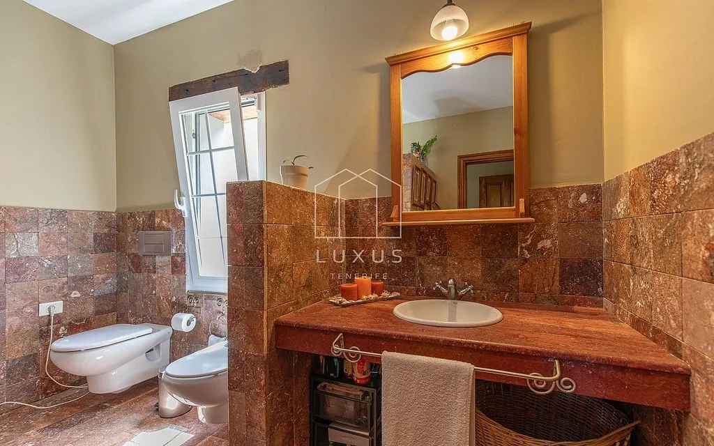 Salles de bain - Luxury Villa with Pool in El Sauzal