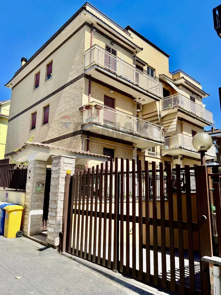 Välivaade - Penthouse with Panoramic Terrace in Casalotti