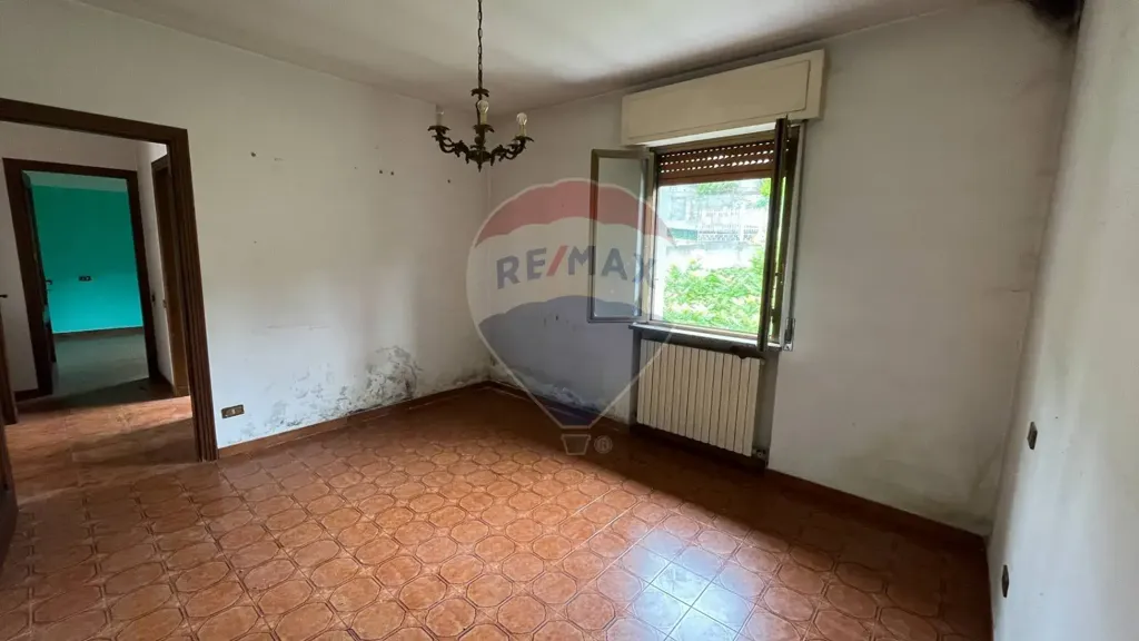 Toad - Multi-Level Apartment with Terrace in Caprino Bergamasco