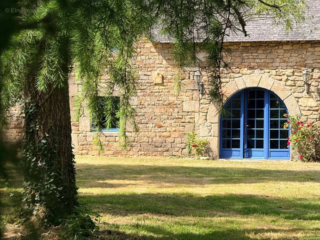 Extérieur - Longère avec Dépendance à Nostang