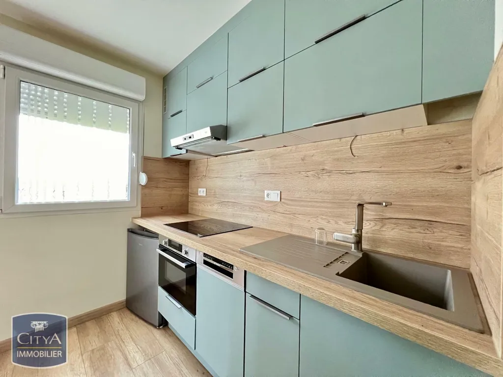 Küche - Renovated Flat with Balcony in Langres