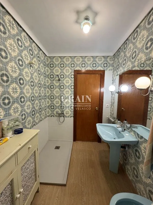 Bagni - Chalet with Pool in Hermanos Falcó