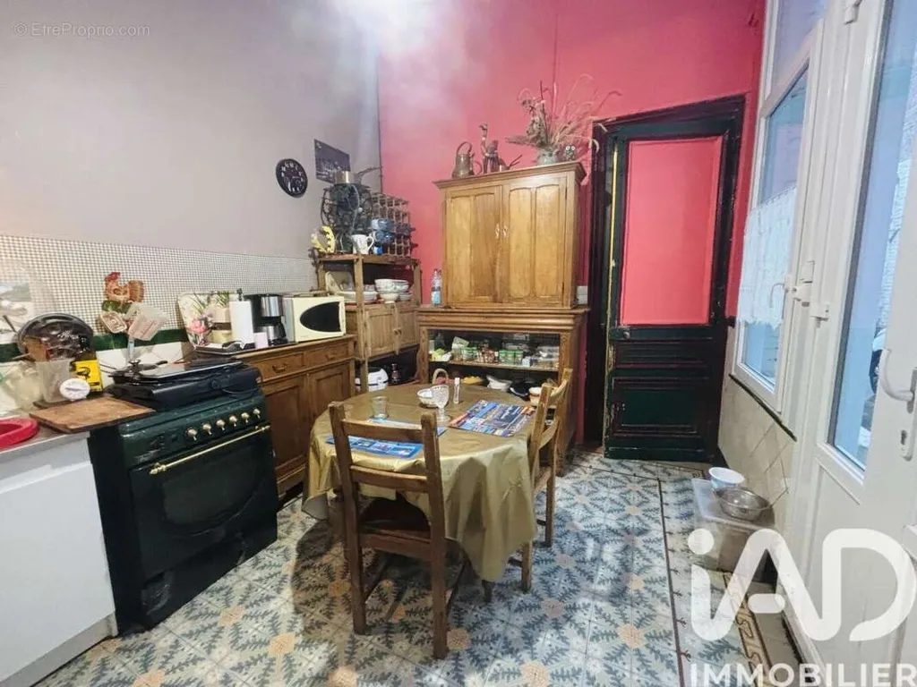 Cuisine - Immeuble de Rapport de Caractère à Lille