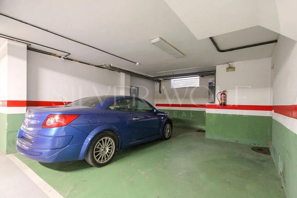Garage - Terraced House with Pool in Gavà Mar