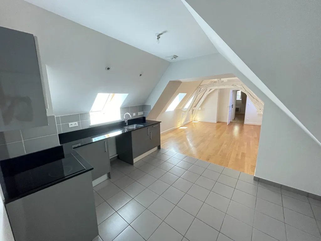 Rooms - Renovated Flat with City Centre Location