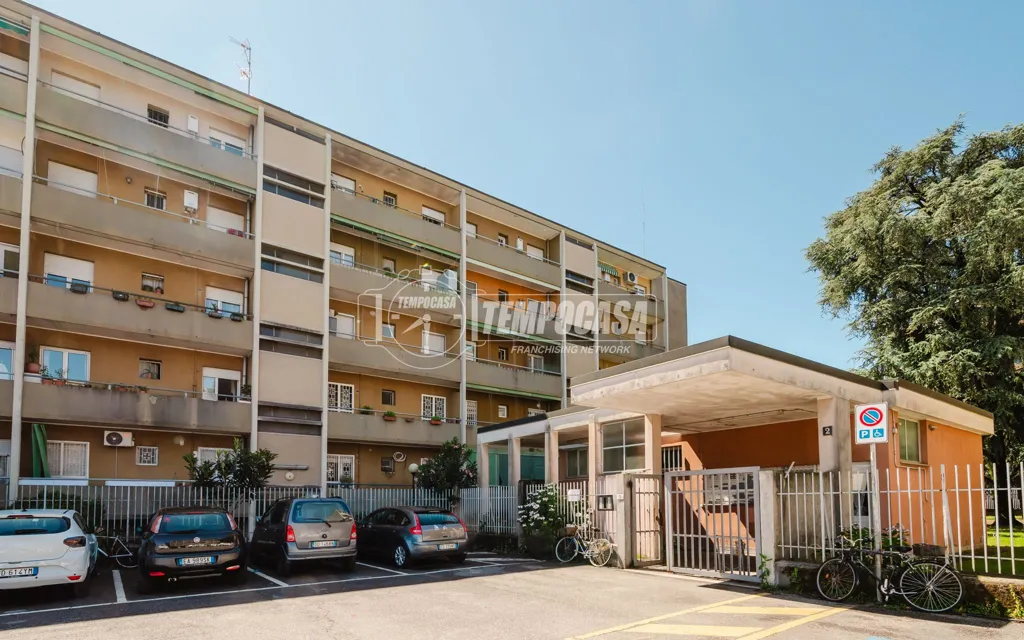 Esterno - Modernised Studio Flat with Balcony in Milan