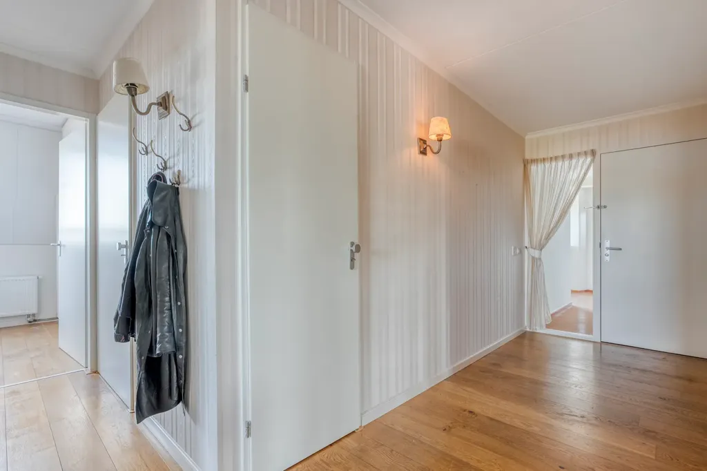 Entrée - Penthouse with Views in Hellendoorn Centre