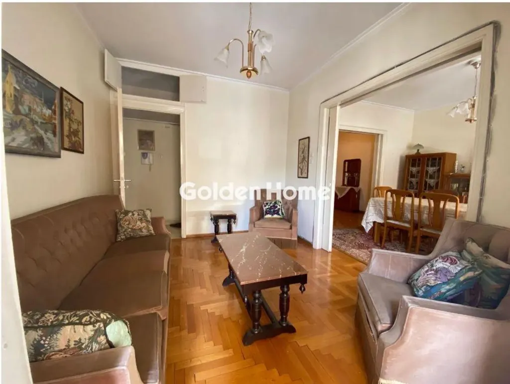 Séjour - Apartment with Balcony in Kypseli