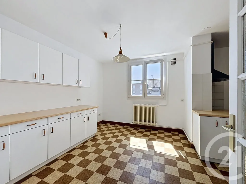 Cuisine - Appartement F5 avec Vue sur Basilique à Tours
