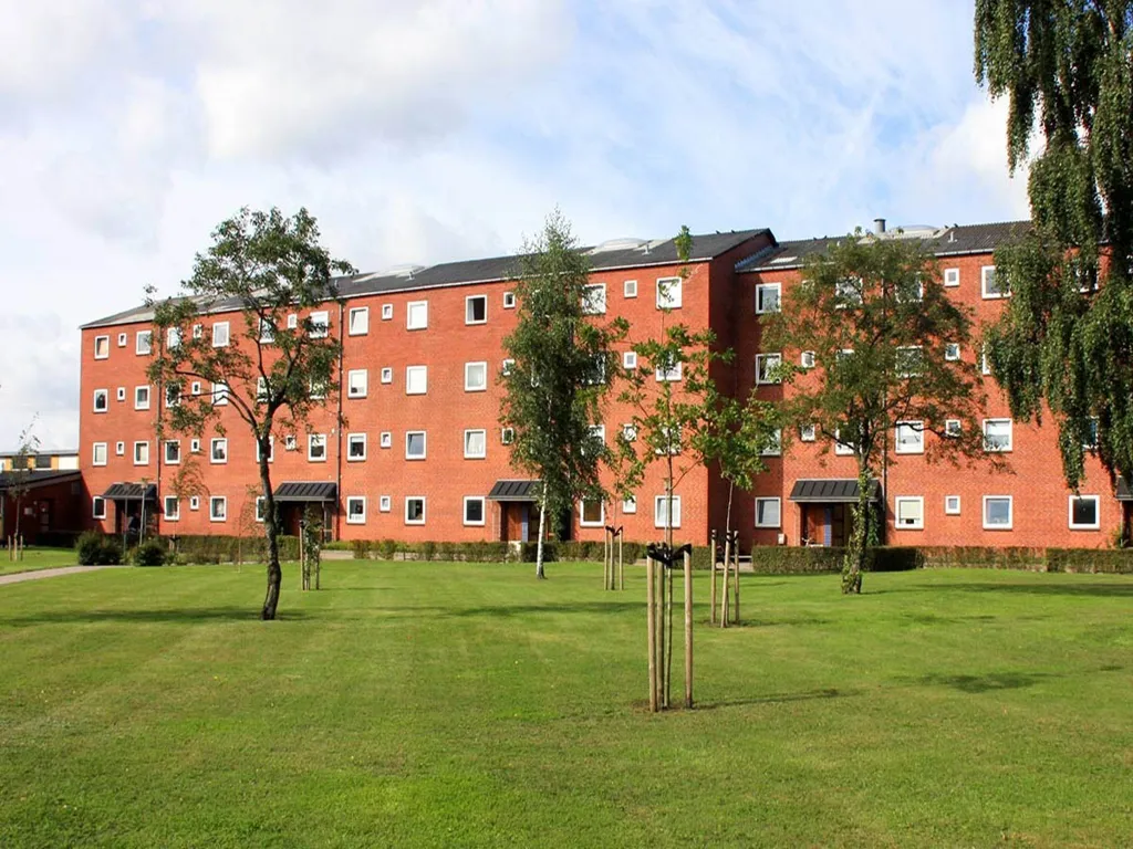 Aed - Two-Bedroom Flat with Pets Allowed in Frederikshavn