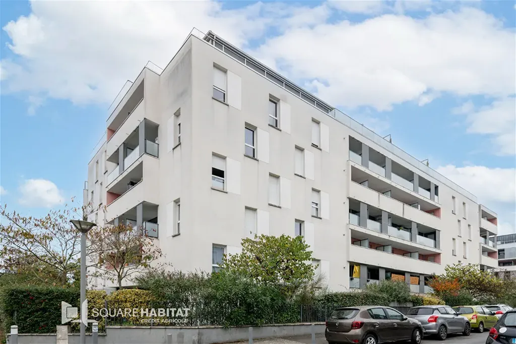 Välivaade - 2-Bed Apartment with Balcony in Lormont