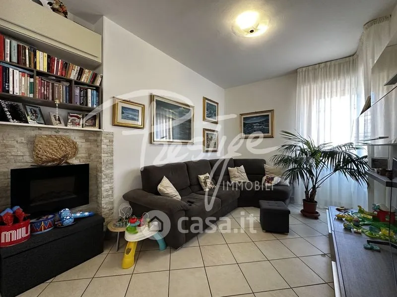 Elutuba - Modernised Apartment with Balcony in La Spezia