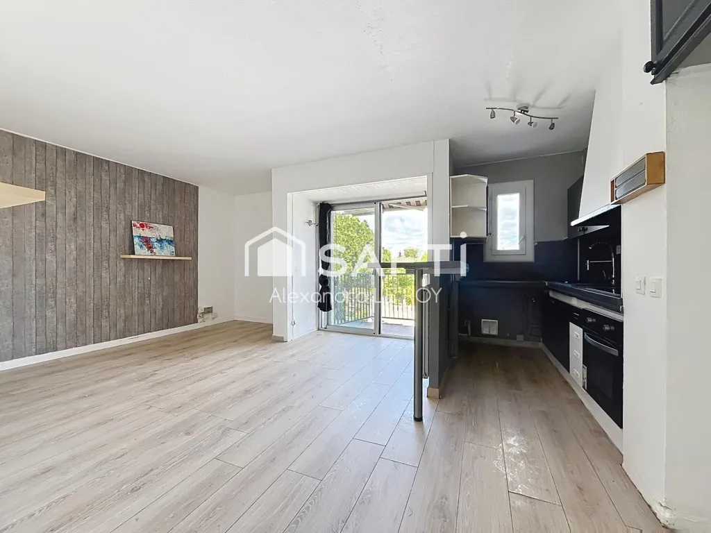 Elutuba - 2-Bedroom Apartment with Balcony in Montpellier