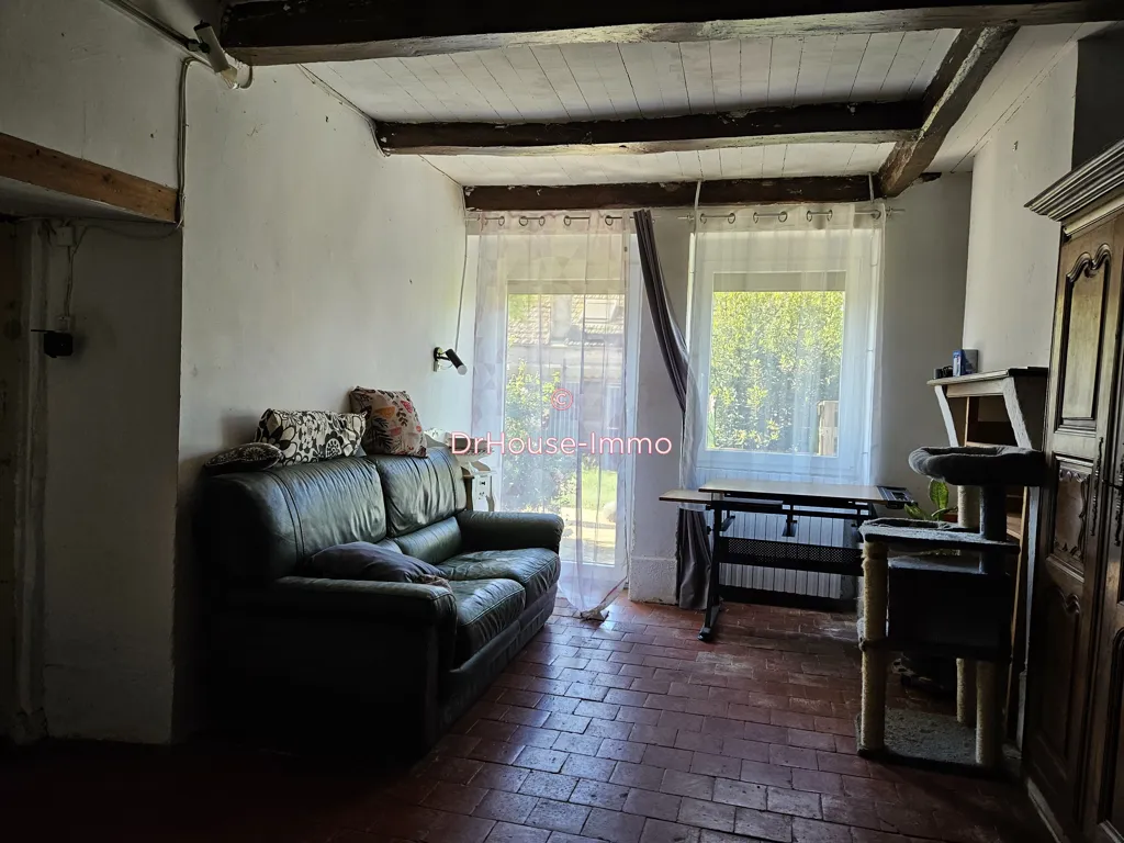 Séjour - Maison en Pierre avec Jardin à Renève