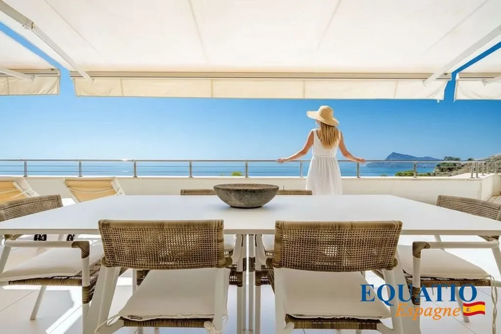Terrace - Luxury Apartment with Sea View in Altea