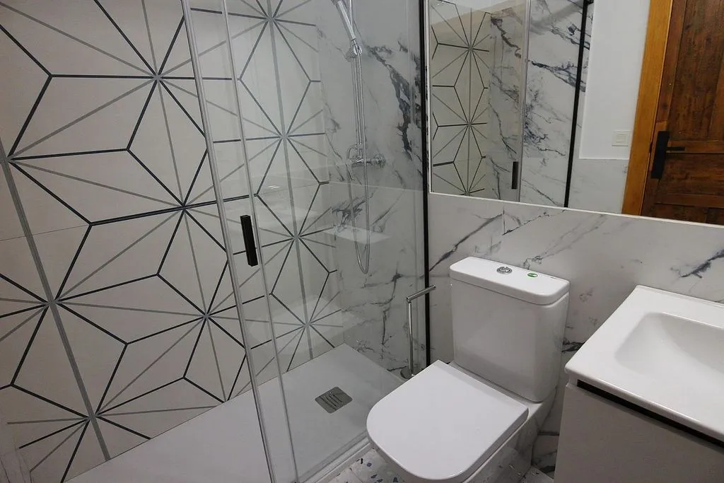 Salles de bain - Modern Flat with Balcony in Jaén Centre
