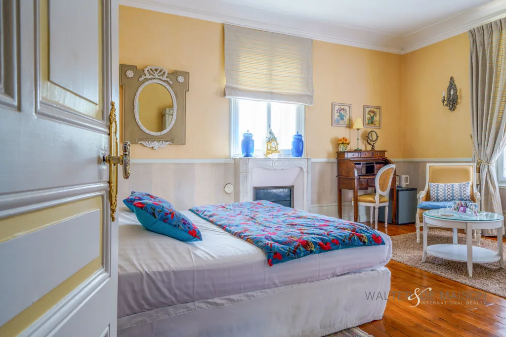 Chambres - Domaine Historique avec Vue sur Château à Amboise