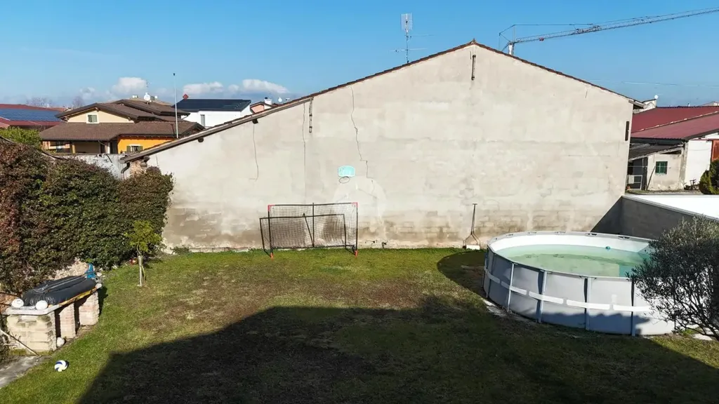 Vue aérienne - Independent House with Garden in Zevio Centre