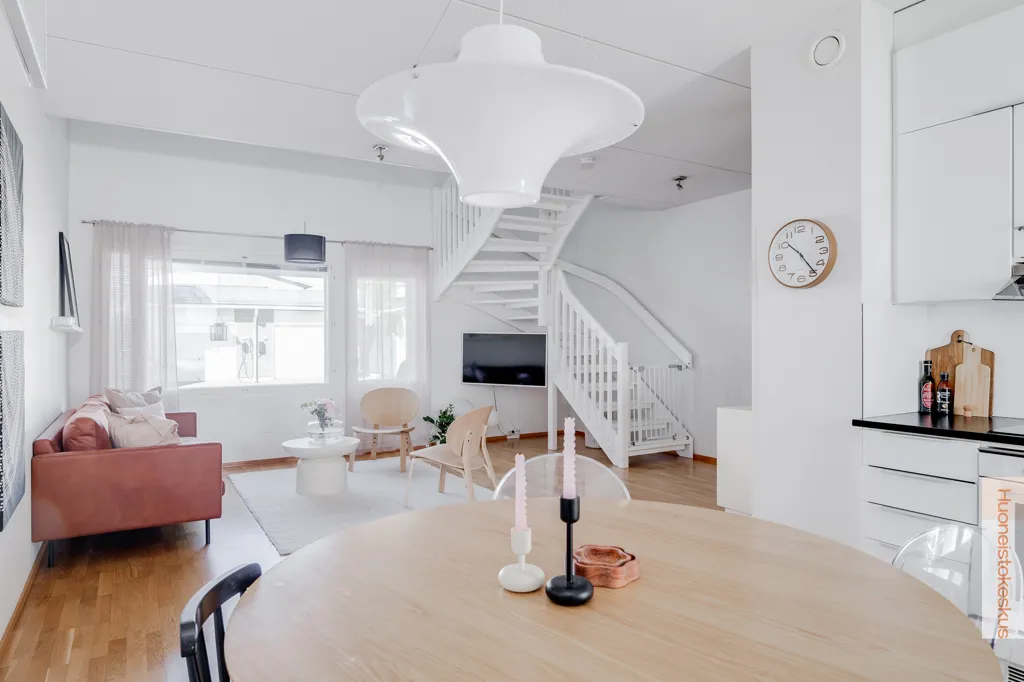 Salle à manger - Spacious Terraced House with Garden in Oulu