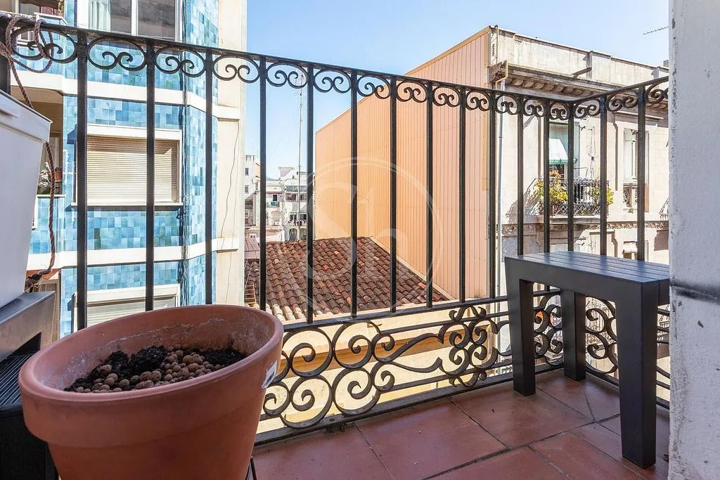 balcony