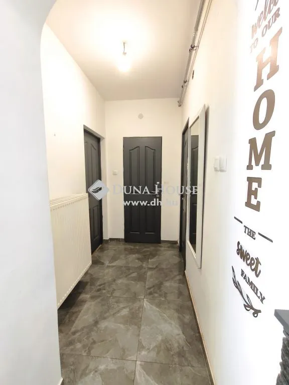Ingresso - Spacious 3-Bedroom Flat near Centre in Ercsi