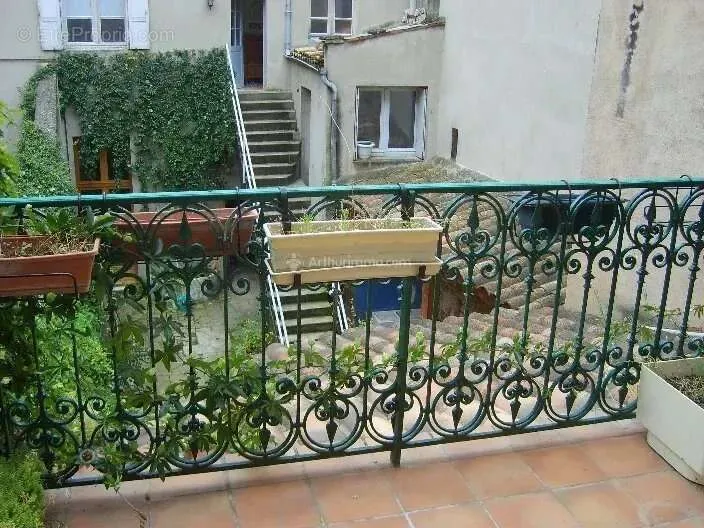 Rental Building in Gaillac Centre