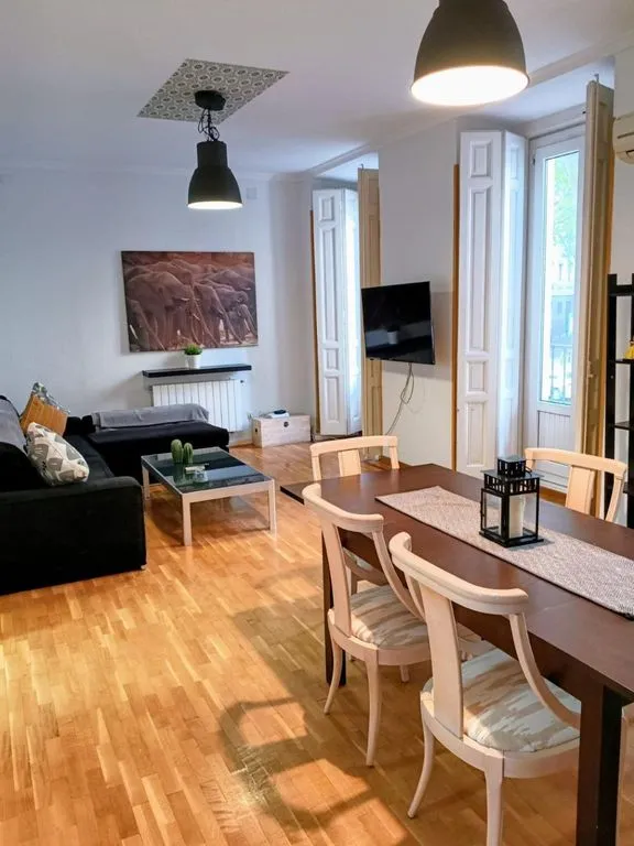 Salle à manger - Luxury Flat with Balcony in Madrid