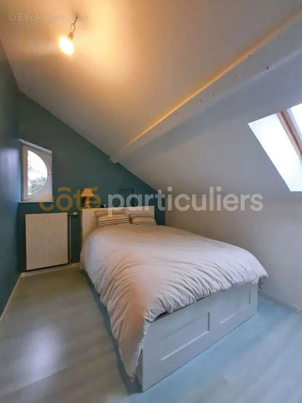 Chambres - Appartement Duplex avec Balcon à Dole