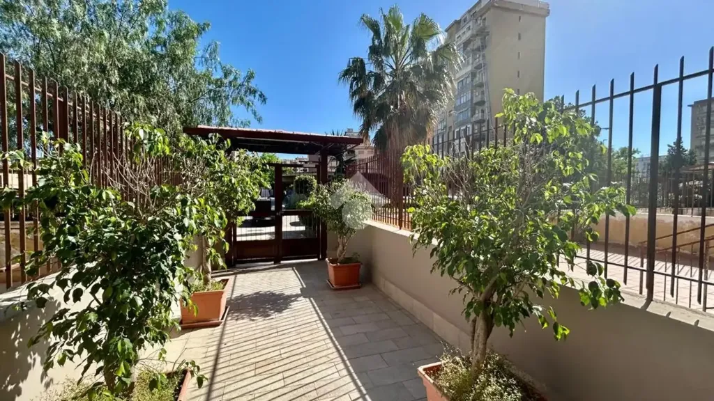 Terrass - Apartment with Balcony and Terrace in Palermo