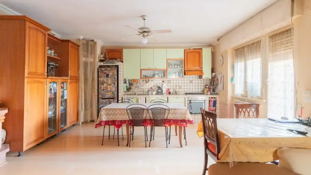Söögituba - Ground Floor Apartment with Garden in Rome