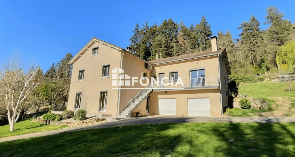 Välivaade - House with Apartment and Pool in Aurec-sur-Loire