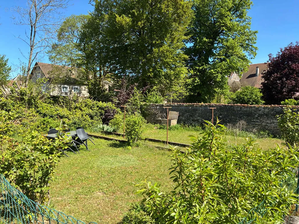 Maison 5 pièces à Voray-Sur-L'ognon