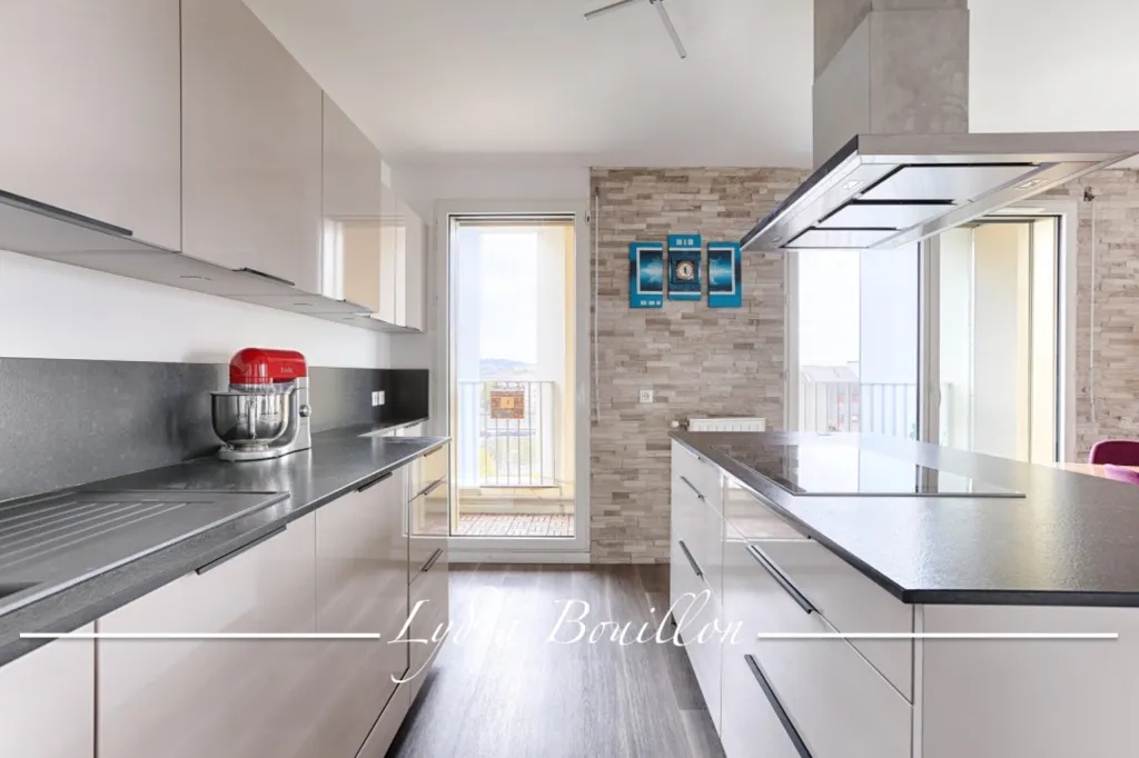 Köök - Bright 3-Bed Flat with Balcony in Nanterre-Université