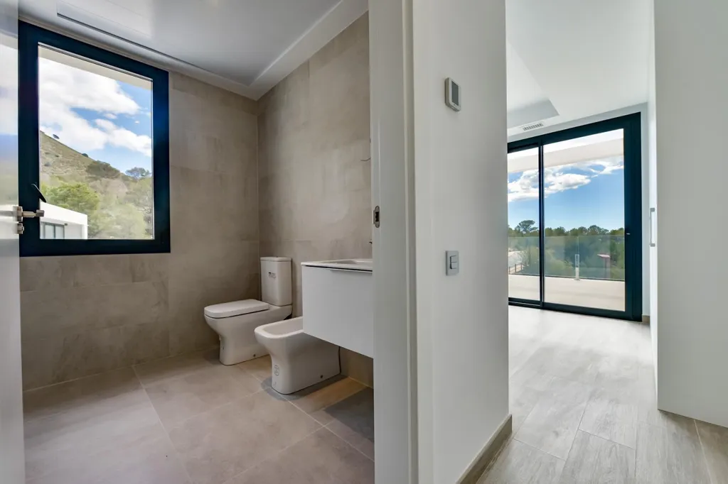 Salles de bain - Contemporary Villa with Pool in Finestrat