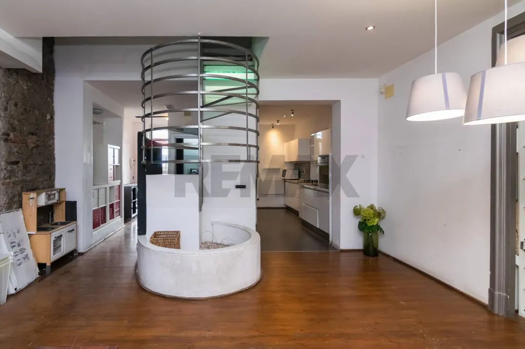 Esik - Modernised Apartment with Terrace in Catania