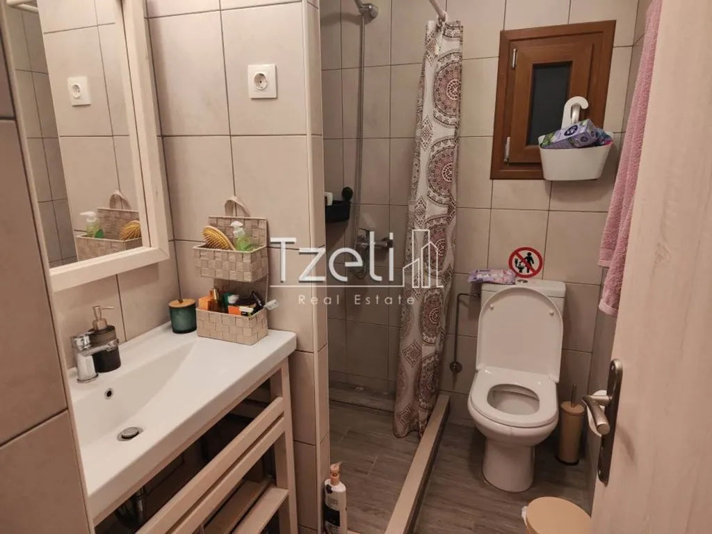 Baños - Studio Apartment with Balcony in Patras Centre