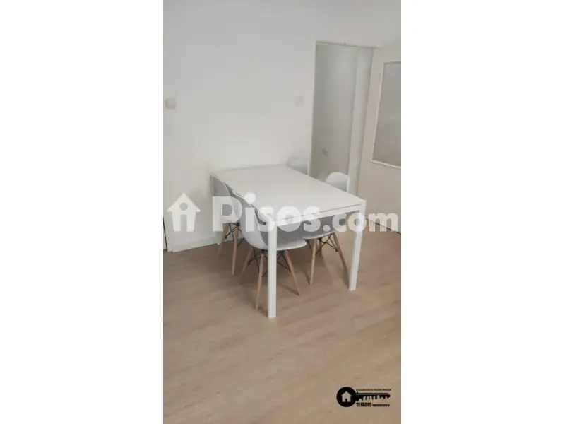 Salle à manger - Renovated Flat with Balcony on Avenida de España