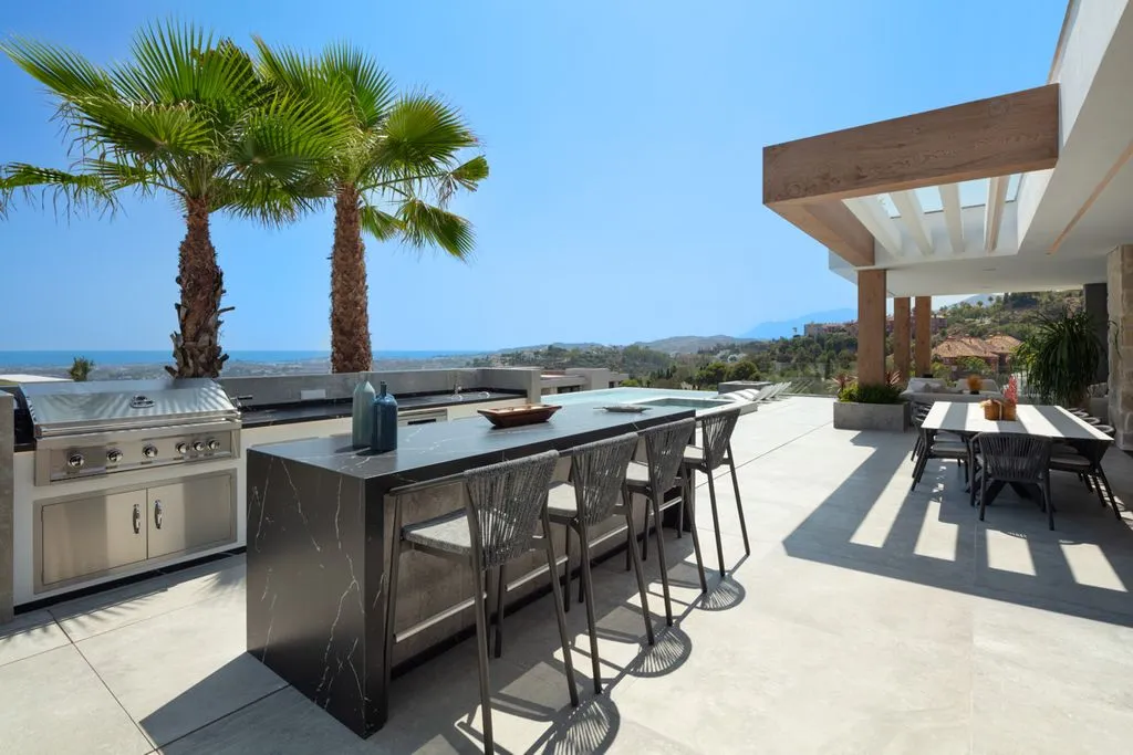 Terrasse - Luxury Villa with Panoramic Sea Views in Benahavís
