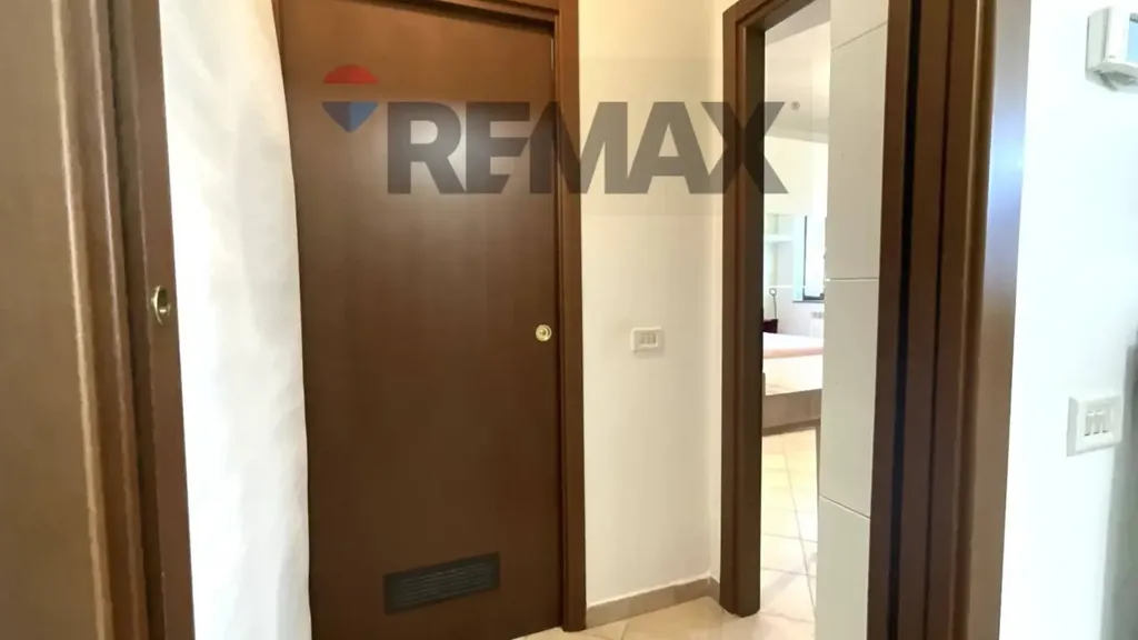 hallway_entrance
