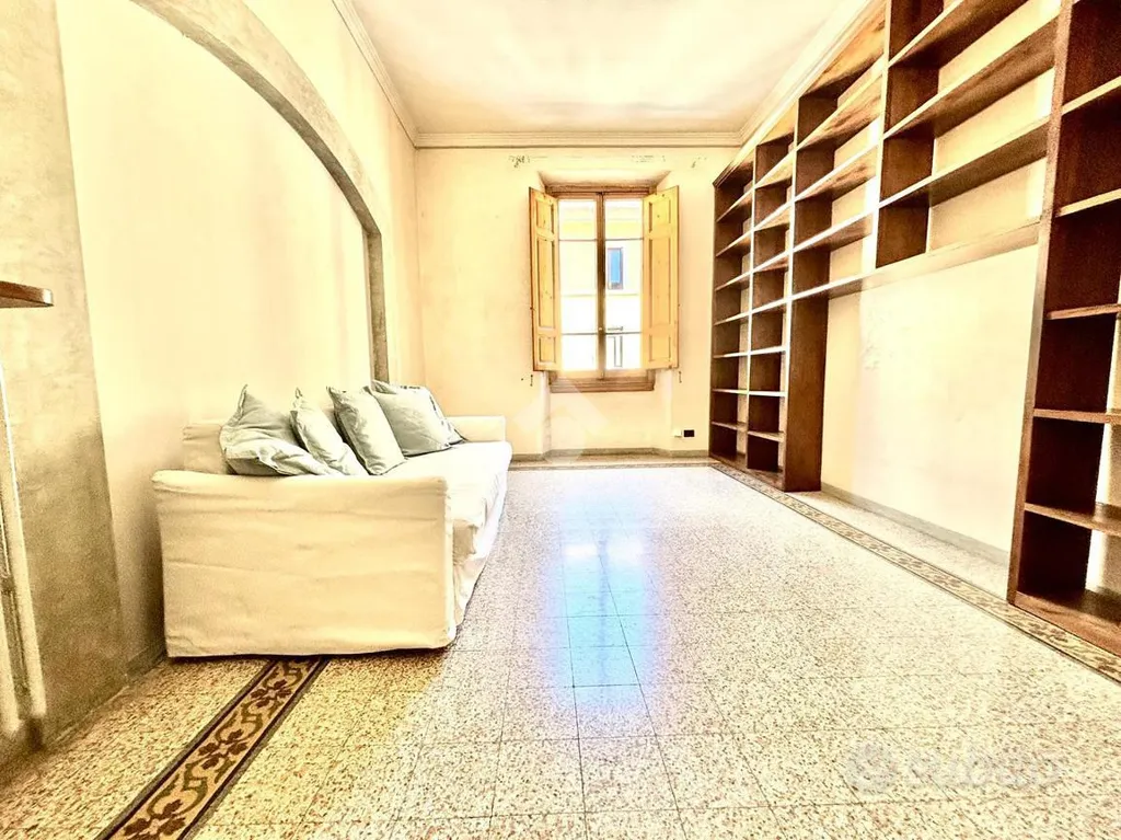 Séjour - 1930s Apartment with Balcony in Florence