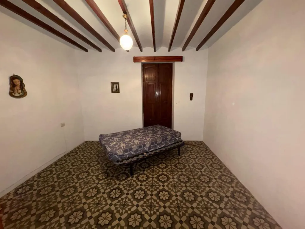 Magamistoad - Traditional Townhouse with Patio in Orba