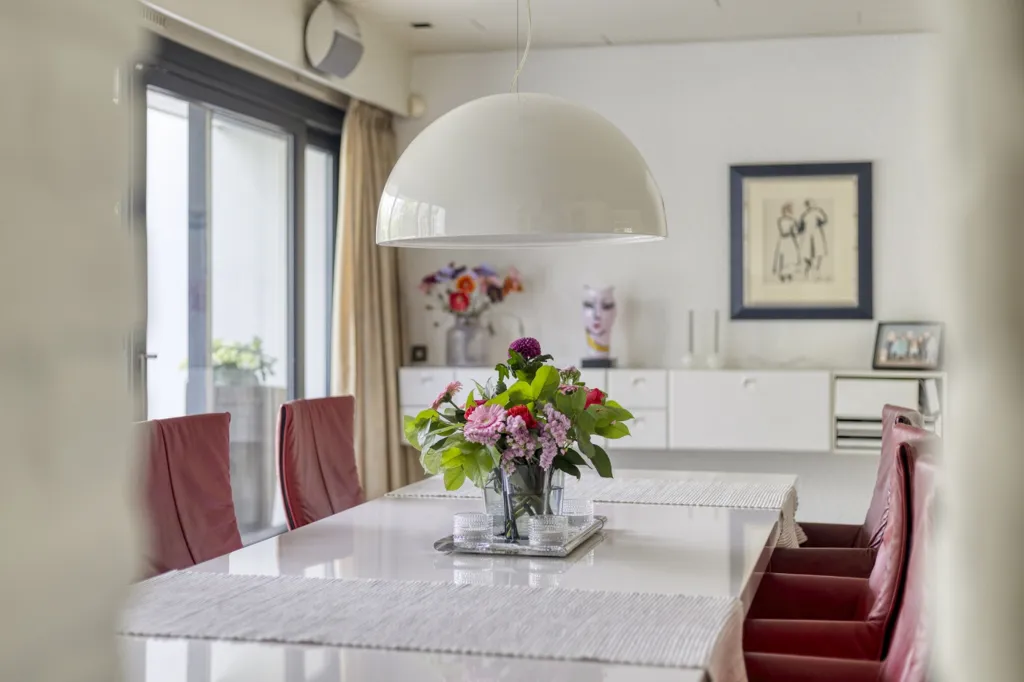 Salle à manger - Dual Living Villa with Spa in Borne