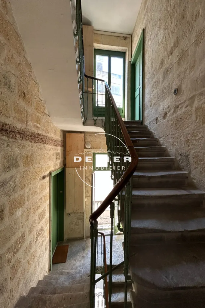 Toad - Charming Townhouse in Montpellier's Historic Centre
