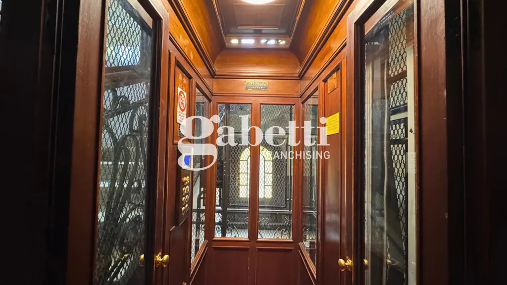 hallway_entrance