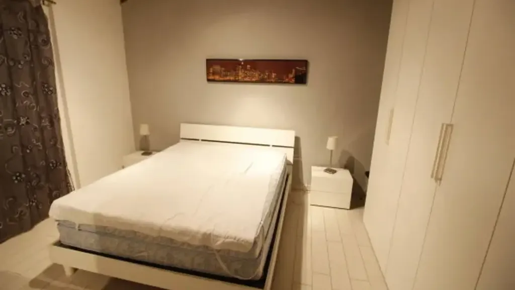 Bedrooms - Furnished Flat near Lucca Historic Centre