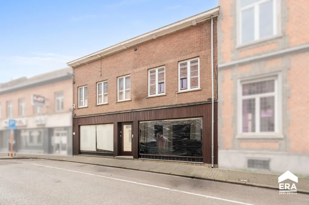 Välivaade - Spacious Semi-detached House with Courtyard in Tirlemont