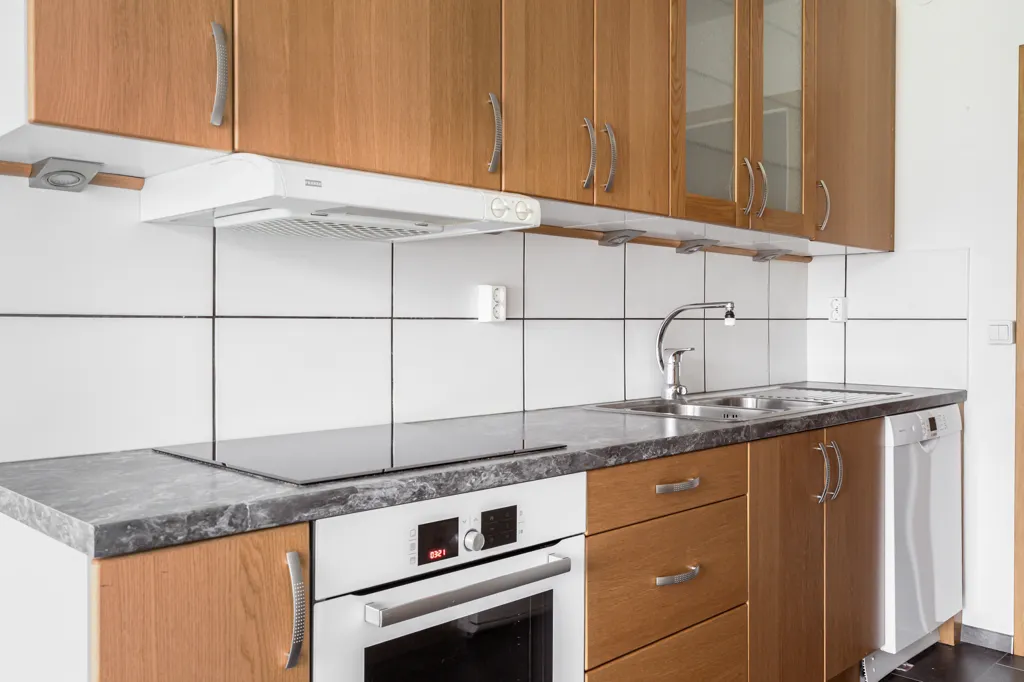 Köök - Through-Planed Flat with Glass Balcony in Göteborg